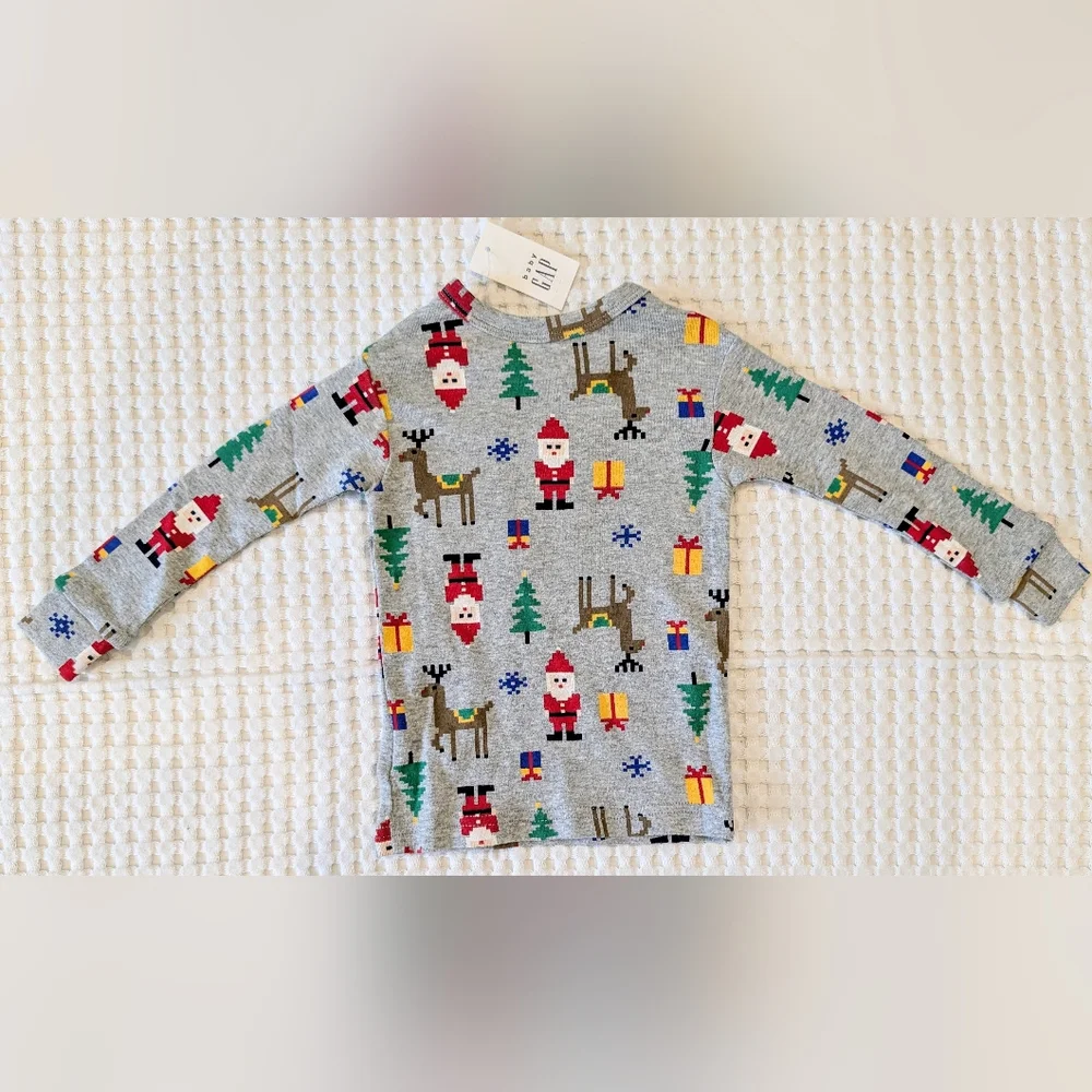 NWT Baby GAP Christmas Holiday Gray Santa Reindeer Tree 2-Piece Pajamas Set